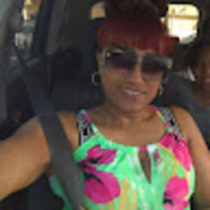 Meet your Posher, Josefina